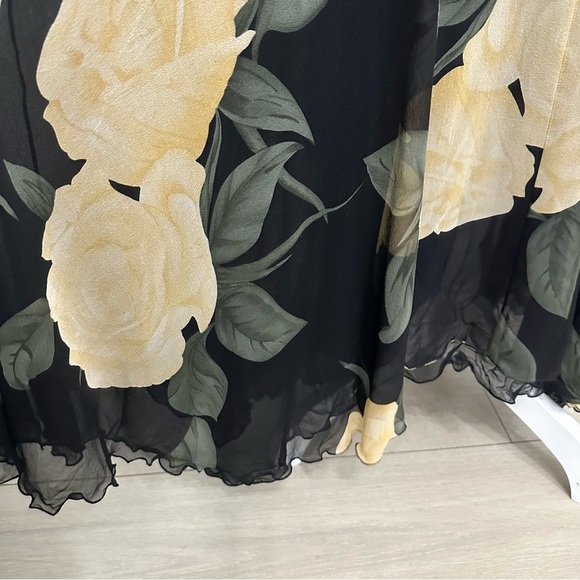 Lily Of the West Maxi Floral Skirt Black Size Small Romantic Goth - Picture 4 of 7